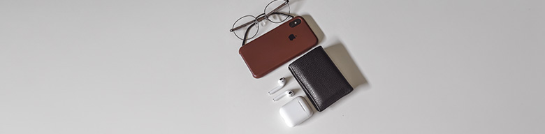 Portfele i etui na karty